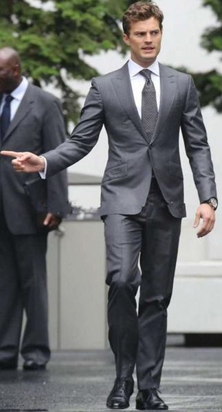 new popular design one button gray wedding groom tuxedos peak lapel groomsmen mens dinner blazer suits (jacket+pants+tie) 390, Black;gray
new popular design one button gray wedding groom tuxedos peak lapel groomsmen mens dinner blazer suits (jacket+pants+tie) 390, Black;gray