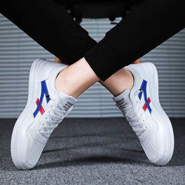mens sneakers 2020 summer breathable pu leather lace up men shoes white lightweight sports shoes outdoor jogging walking
mens sneakers 2020 summer breathable pu leather lace up men shoes white lightweight sports shoes outdoor jogging walking