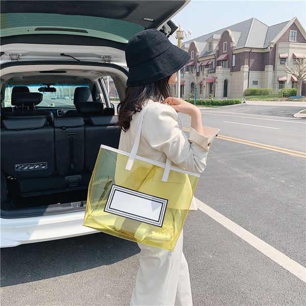 2020 summer women's transparent bag fashion large capacity jelly shoulder bag portable tote
2020 summer women's transparent bag fashion large capacity jelly shoulder bag portable tote