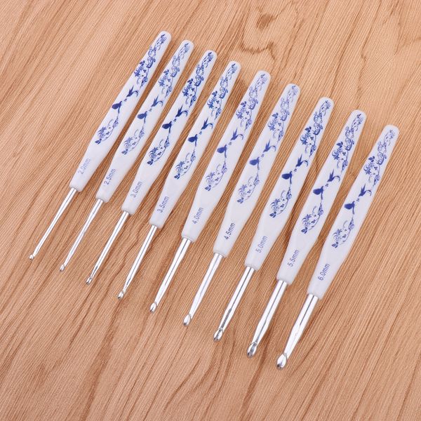9 pieces ergonomic handle crochet hooks set with plastic handles hook 2-6mm, comfort grip for diy yarn, wool crafts
9 pieces ergonomic handle crochet hooks set with plastic handles hook 2-6mm, comfort grip for diy yarn, wool crafts