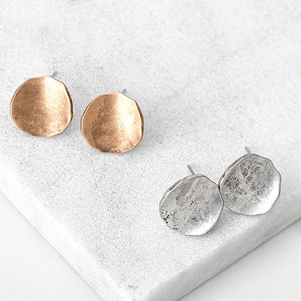 lady retro european style simple round studs earring vintage jewelry gold&silver color earrings for women, Golden;silver
lady retro european style simple round studs earring vintage jewelry gold&silver color earrings for women, Golden;silver