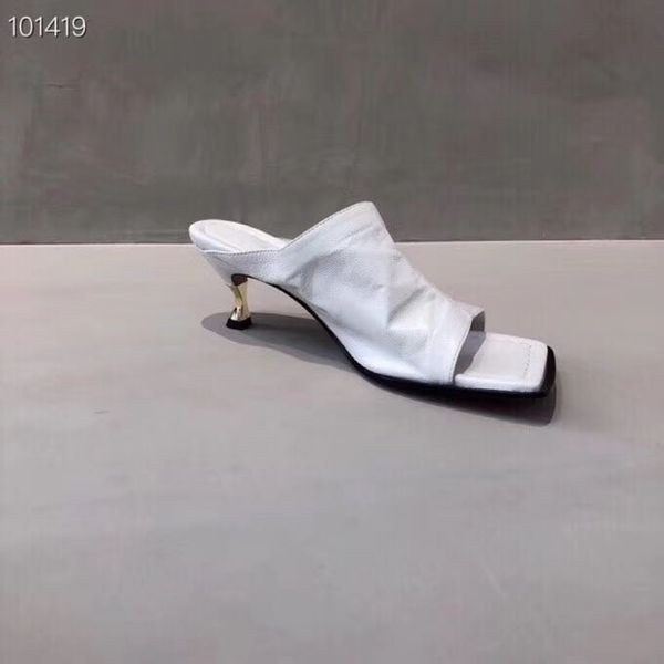 fashionville~2020050103 40/41 black white red yellow soft lamb skin genuine leather slides sandals shoes ladies
fashionville~2020050103 40/41 black white red yellow soft lamb skin genuine leather slides sandals shoes ladies