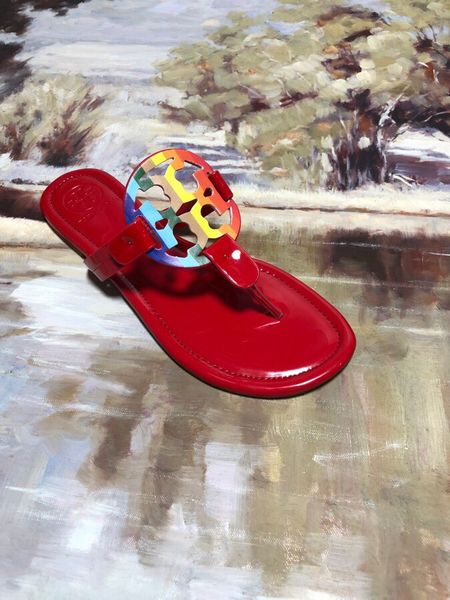Europe and america andal women fa hion hoe elegant ladie leather lipper andal rainbow letter flip flop women andal with box
Europe and america andal women fa hion hoe elegant ladie leather lipper andal rainbow letter flip flop women andal with box