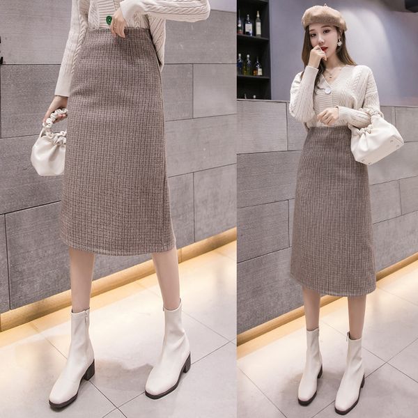 8818 grid cloth bust skirt in the autumn and winter long women 2019 new package buttocks of tall waist a word, Black
8818 grid cloth bust skirt in the autumn and winter long women 2019 new package buttocks of tall waist a word, Black