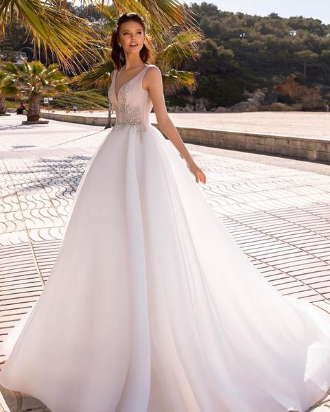 a line satin v neck beach wedding dresses 2020 elegant spring wedding gowns meerjungfrau brautkleider wedding dress formal gowns, White
a line satin v neck beach wedding dresses 2020 elegant spring wedding gowns meerjungfrau brautkleider wedding dress formal gowns, White