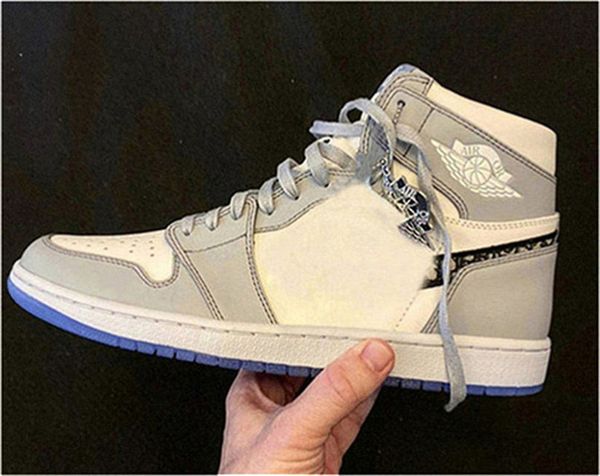 authentic 2020dior x air 1 high og retro luxury basketball shoes man women 022airjordan white grey black sneakers sports with original box, White;red
authentic 2020dior x air 1 high og retro luxury basketball shoes man women 022airjordan white grey black sneakers sports with original box, White;red