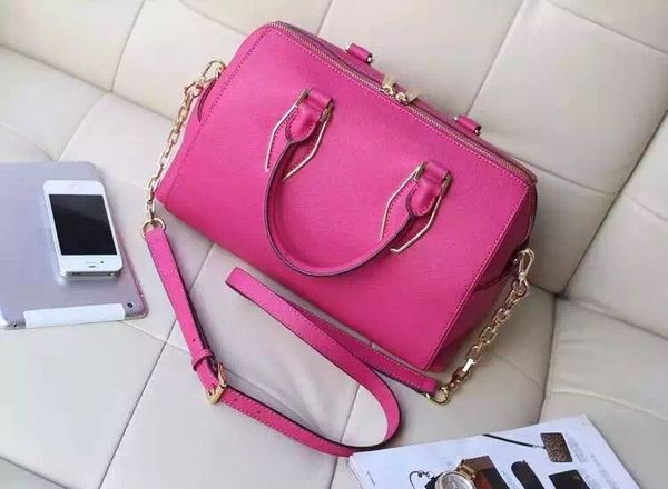 superstar female designer big luxury pillow bag large personality handbag messenger bag fashion charming ladies shoulder bag
superstar female designer big luxury pillow bag large personality handbag messenger bag fashion charming ladies shoulder bag