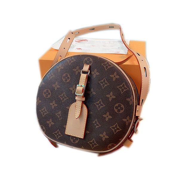 woman fashion handbag leather purse shoulder bags messenger bag classic style with letters with box 22cm
woman fashion handbag leather purse shoulder bags messenger bag classic style with letters with box 22cm