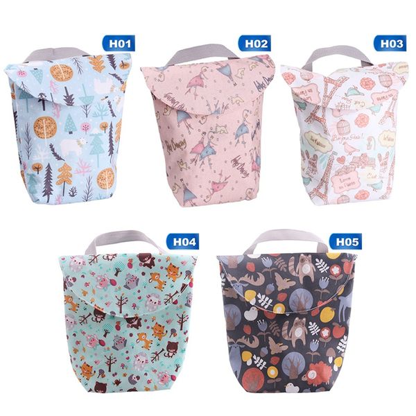 cartoon print reusable diaper cover dry wet bag for mom baby care diaper bags maternity bag waterproof wet cloth
cartoon print reusable diaper cover dry wet bag for mom baby care diaper bags maternity bag waterproof wet cloth