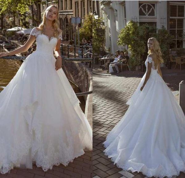elegant a line wedding dresses tulle capped sleeves lace applique sweetheart neckline tiered skirt country wedding gown vestido de novia, White
elegant a line wedding dresses tulle capped sleeves lace applique sweetheart neckline tiered skirt country wedding gown vestido de novia, White