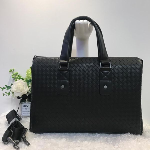 2019 new male leather bags men briefcase leather lawyer briefcase cowhide file pack weave computer package business affairs
2019 new male leather bags men briefcase leather lawyer briefcase cowhide file pack weave computer package business affairs