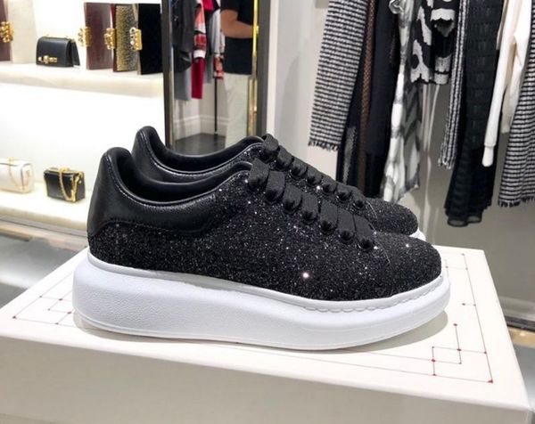 new hot brand дизайнерские повседневная обувь мужчины женщины моды кожа низкие кроссовки кроссовки мужские женщин черный бархат с блестками, Black
new hot brand дизайнерские повседневная обувь мужчины женщины моды кожа низкие кроссовки кроссовки мужские женщин черный бархат с блестками, Black