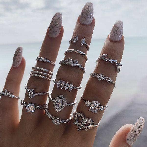 15pcs / комплект ins популярные посеребренная богемия стиль кристалл стразы кольца комплекты boho ювелирные изделия set unisex, Golden;silver
15pcs / комплект ins популярные посеребренная богемия стиль кристалл стразы кольца комплекты boho ювелирные изделия set unisex, Golden;silver