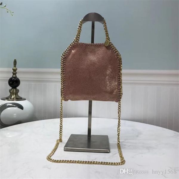 classic 2019 ladies bag portable chain pearlescent series, 100% environmentally-friendly microfiber made of coating technology to make it ha
classic 2019 ladies bag portable chain pearlescent series, 100% environmentally-friendly microfiber made of coating technology to make it ha