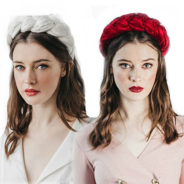2019 new velvet hairband for women ladies headband solid color braid hair loop retro headwear female hair accessories, Black;brown
2019 new velvet hairband for women ladies headband solid color braid hair loop retro headwear female hair accessories, Black;brown