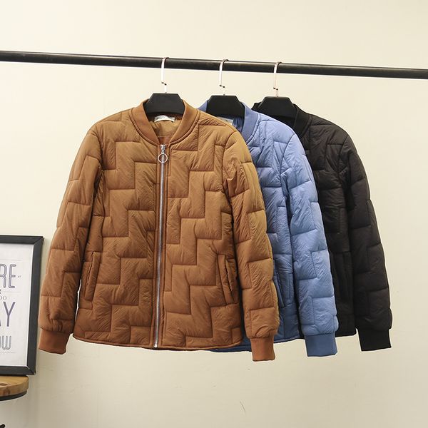 2019 autumn and winter new style stand collar slimming baseball cotton overcoat women's short cotton coat three-color, Blue;black
2019 autumn and winter new style stand collar slimming baseball cotton overcoat women's short cotton coat three-color, Blue;black