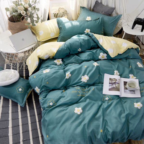 four-piece bedding kit bed sheet quilt cover three-piece bedding quilt single-style persistent
four-piece bedding kit bed sheet quilt cover three-piece bedding quilt single-style persistent