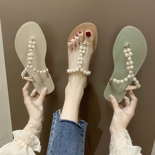 sandals and slippers female 2019 new fashion slippers summer korean version of the pearl women wearing flip-flops, Black
sandals and slippers female 2019 new fashion slippers summer korean version of the pearl women wearing flip-flops, Black