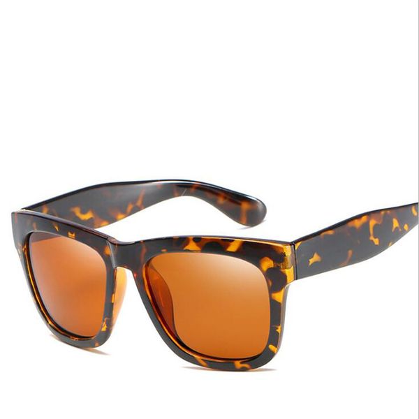 luxury women sunglasses full frame vintage designer sunglasses sell summer style polarized sunglasses uv400 lenses, White;black
luxury women sunglasses full frame vintage designer sunglasses sell summer style polarized sunglasses uv400 lenses, White;black