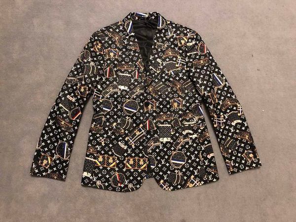 2019 Франция Италия Mens конструктора куртки Blazer Полностью сумки напечатаны мужские
2019 Франция Италия Mens конструктора куртки Blazer Полностью сумки напечатаны мужские
