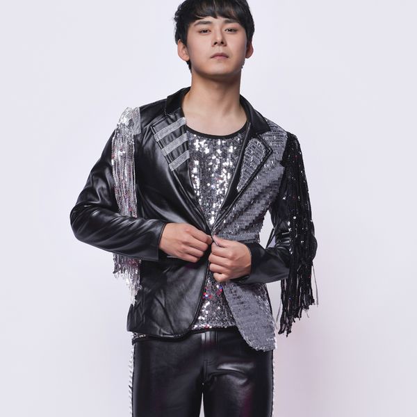 nightclub men's tassel personality sequins leather jacket costumes suit men's fashion motorcycle jacket leather pants, Black
nightclub men's tassel personality sequins leather jacket costumes suit men's fashion motorcycle jacket leather pants, Black
