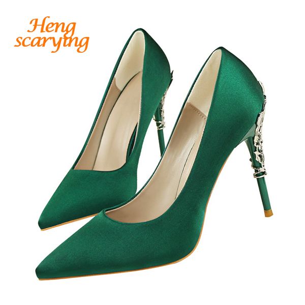 2020 metal carving high heels shoes woman pointed toe silk pumps formal party wedding satin scarpin lady green yellow blue shoes, Black
2020 metal carving high heels shoes woman pointed toe silk pumps formal party wedding satin scarpin lady green yellow blue shoes, Black