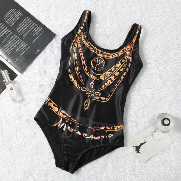 ss20 new arrival designer mos swimsuit summer beach bikini swimwear for women size s-xl 8814, White;black
ss20 new arrival designer mos swimsuit summer beach bikini swimwear for women size s-xl 8814, White;black
