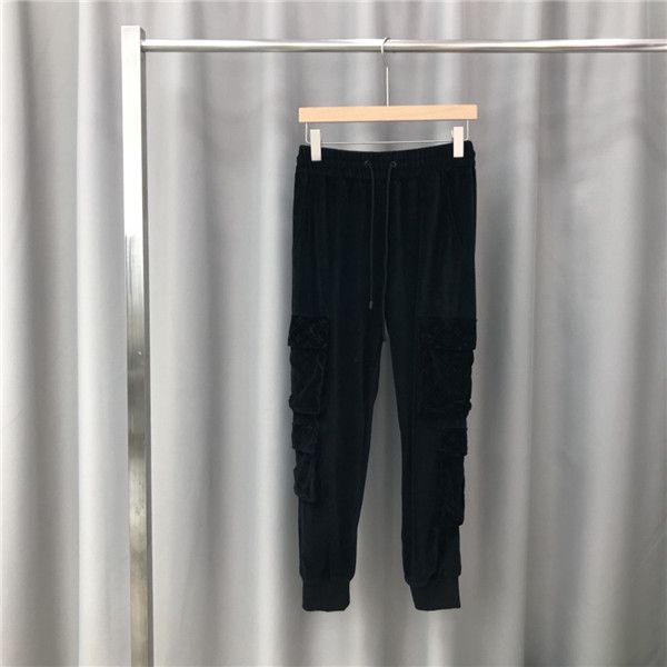 19aw luxurious paris brand design long pants terry trousers all-match fashion embossing hip-hop high streetwear cool sports v trousers, Black;green
19aw luxurious paris brand design long pants terry trousers all-match fashion embossing hip-hop high streetwear cool sports v trousers, Black;green