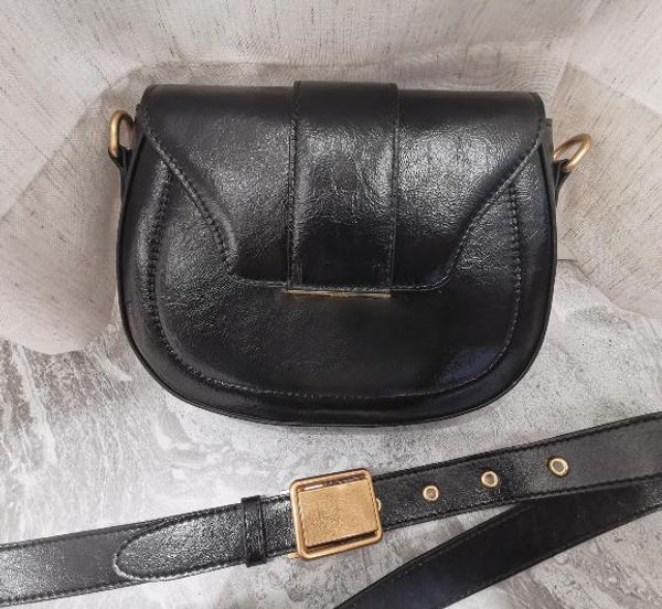 2020 прибытие конструктор люкс женщин овчины waistbags высокого качества грудь сумки женщин тавра сумки на ремне бесплатная доставка 2020801
2020 прибытие конструктор люкс женщин овчины waistbags высокого качества грудь сумки женщин тавра сумки на ремне бесплатная доставка 2020801