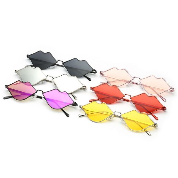 lips shape sunglasses women mouth sun glasses clear color metal frame eyewear party ladies cateye small, White;black
lips shape sunglasses women mouth sun glasses clear color metal frame eyewear party ladies cateye small, White;black
