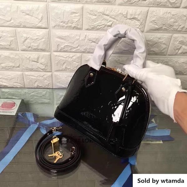 designer m11013 new black patent leather flowers printing embossed shoulder bags hobo handbags handles cross body messenger shoulder
designer m11013 new black patent leather flowers printing embossed shoulder bags hobo handbags handles cross body messenger shoulder