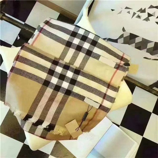 Classic cotton shawls for men and women are sold with elegant and luxurious plaid designs for comfort and warmth free of shipping
Classic cotton shawls for men and women are sold with elegant and luxurious plaid designs for comfort and warmth free of shipping