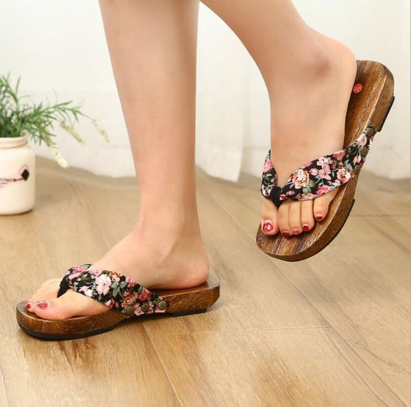 summer woman ladies beach women flat sandals rubber clogs eva sandalias hole shoes slippers plastic female y200624, Black
summer woman ladies beach women flat sandals rubber clogs eva sandalias hole shoes slippers plastic female y200624, Black