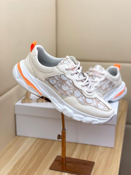 2020 the new men's knitted sneakers luxury oversized sneakers light rubber soles 3d sneakers ladies large three superstar trend shoes, Black;red
2020 the new men's knitted sneakers luxury oversized sneakers light rubber soles 3d sneakers ladies large three superstar trend shoes, Black;red