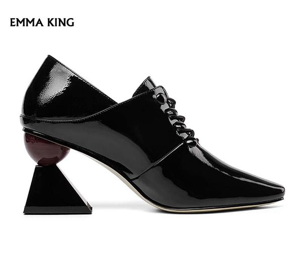 2019 spring black/white tide fashion pumps women lace-up strange heel shoes thick heels pointed toe dress party shoes woman
2019 spring black/white tide fashion pumps women lace-up strange heel shoes thick heels pointed toe dress party shoes woman