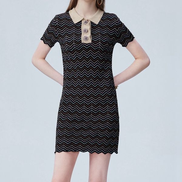 casual dresses 2021 summer fashion wavy striped short knitted dress women sleeves button vintage mini knitting for, Black;gray
casual dresses 2021 summer fashion wavy striped short knitted dress women sleeves button vintage mini knitting for, Black;gray