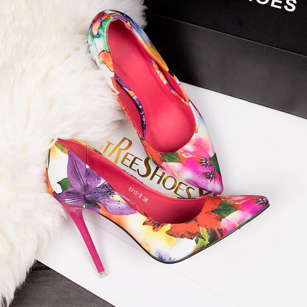 2231-1 pointed shallow-heeled high heels nightclub was thin and thin with floral pointed wild shoes, Black
