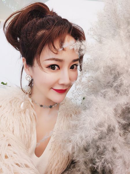 fashion- exaggerated metal necklace simple temperament personality neckline black velvet drill collar female night, Golden;silver
fashion- exaggerated metal necklace simple temperament personality neckline black velvet drill collar female night, Golden;silver