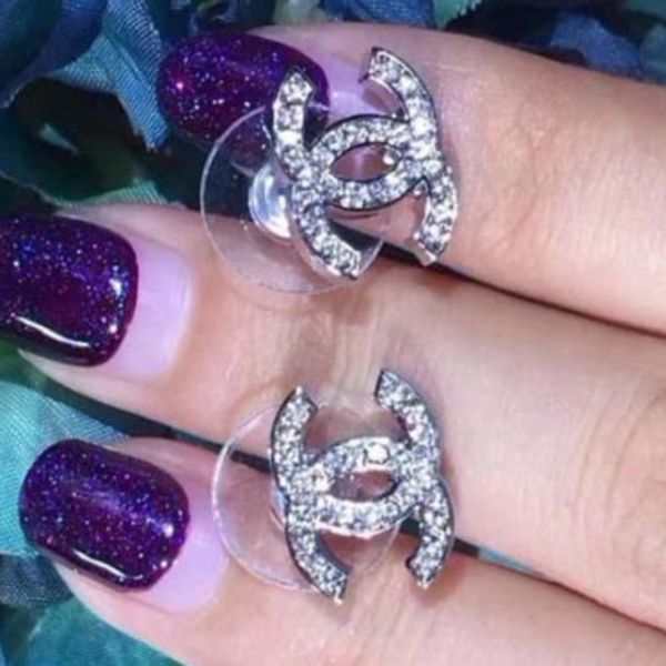 2020 g luxury designer jewelry women earrings beaded rhinestones designer jewelry for evening prom show earrings a0325, Golden;silver 
2020 g luxury designer jewelry women earrings beaded rhinestones designer jewelry for evening prom show earrings a0325, Golden;silver