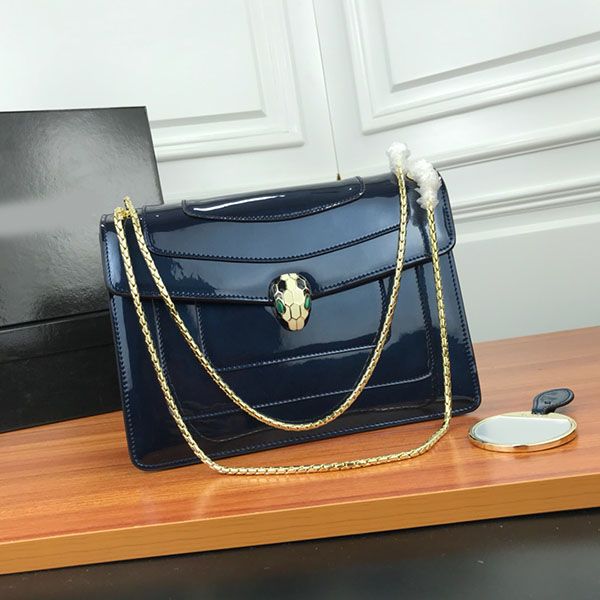 designer box luxury handbag purse fashion patent leather chain shoulder bag oblique snake head bag party banquet messenger bag
designer box luxury handbag purse fashion patent leather chain shoulder bag oblique snake head bag party banquet messenger bag