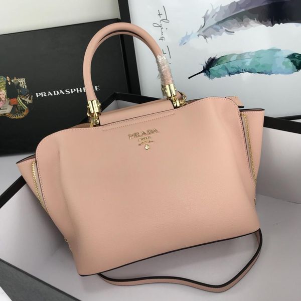 new women handbag luxury handbag leather production fashion classic limited brand one shoulder bag women bag n1:9895-two
new women handbag luxury handbag leather production fashion classic limited brand one shoulder bag women bag n1:9895-two