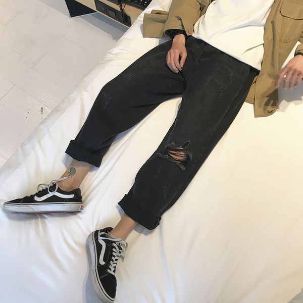 spring new jeans men fashion wash tear hole denim pants man streetwear hip hop loose straight denim trousers male clothes, Blue
spring new jeans men fashion wash tear hole denim pants man streetwear hip hop loose straight denim trousers male clothes, Blue