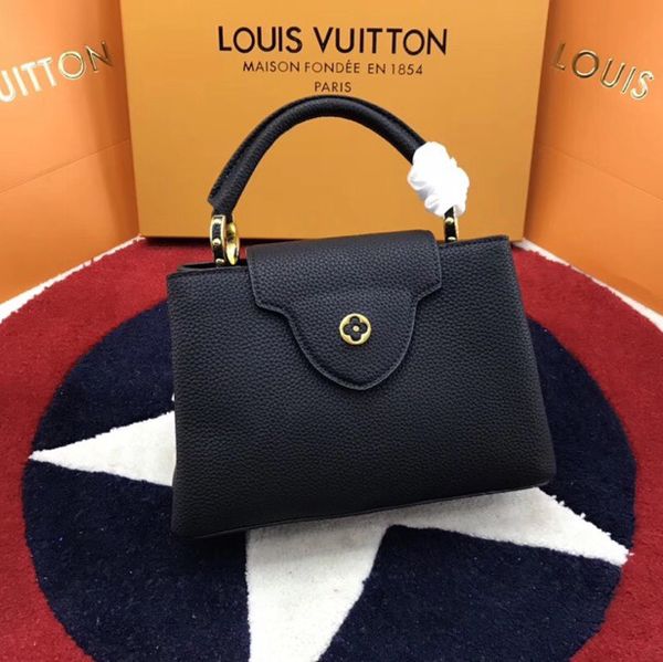 High quality luxury handbag ladies shoulder bag real leather limited edition Medium size handbag chain handle 26cmx18cmx10cm #94755
High quality luxury handbag ladies shoulder bag real leather limited edition Medium size handbag chain handle 26cmx18cmx10cm #94755