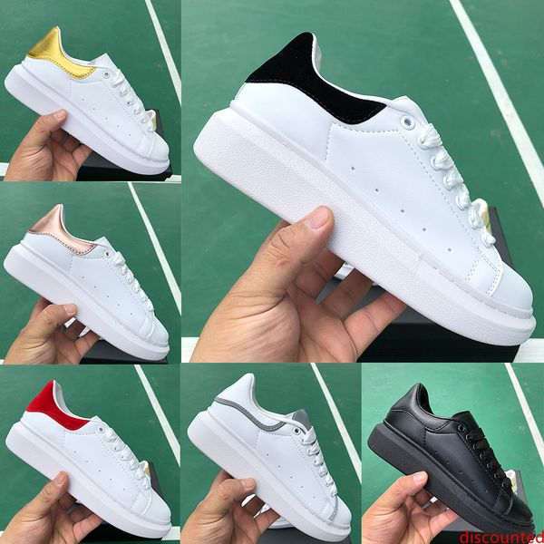men women fashion platform designer sneakers 3m reflective triple black white tail upper laser mens luxury flat casual shoes high quality
men women fashion platform designer sneakers 3m reflective triple black white tail upper laser mens luxury flat casual shoes high quality