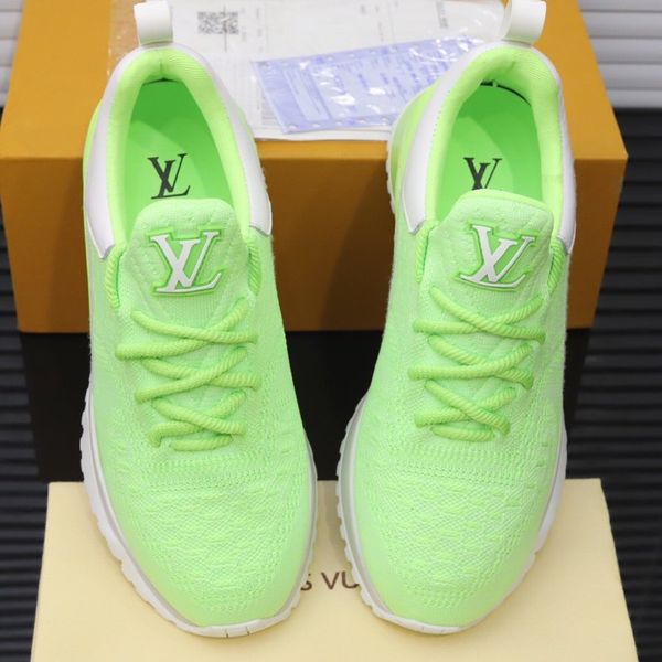 2020 new style luxury men's women's casual sneakers jogging basketball net shoes triple fashion design platform men's shoe wo
2020 new style luxury men's women's casual sneakers jogging basketball net shoes triple fashion design platform men's shoe wo