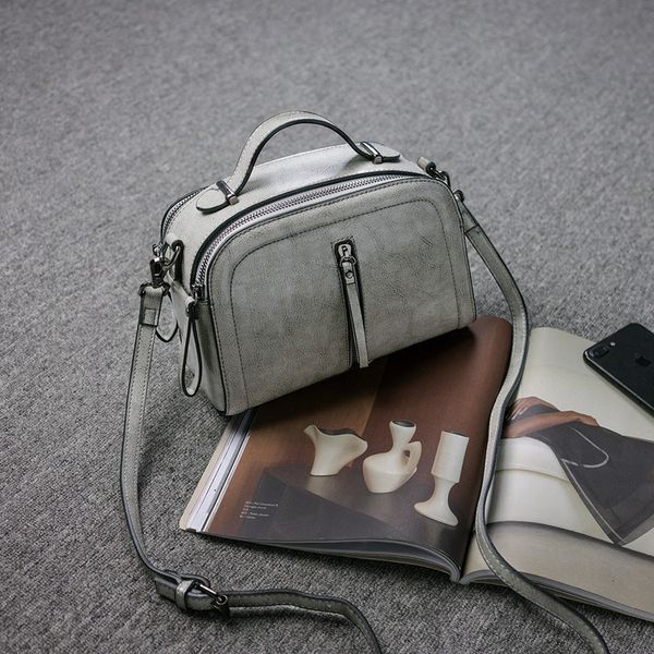 2017 fashion split leather handbag women vintage zipper shoulder bag female designer crossbody bags ladies totes
2017 fashion split leather handbag women vintage zipper shoulder bag female designer crossbody bags ladies totes