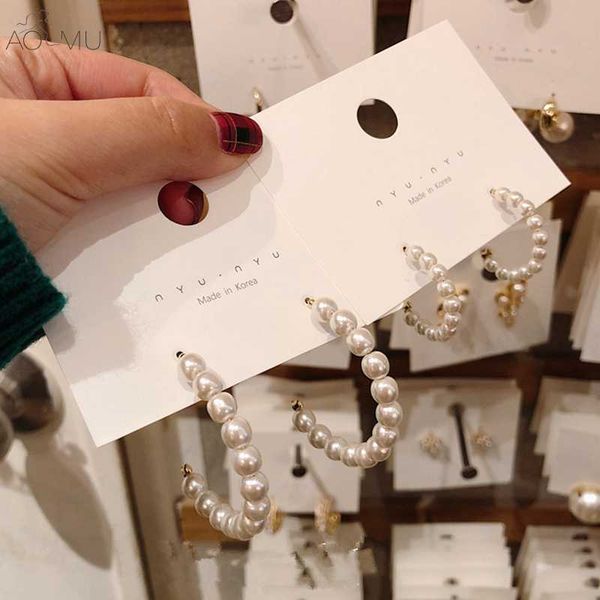 aomu korea simple geometric semi-circular pearl earrings curved big hoop earrings for women girl party wedding jewelry gift, Golden
aomu korea simple geometric semi-circular pearl earrings curved big hoop earrings for women girl party wedding jewelry gift, Golden