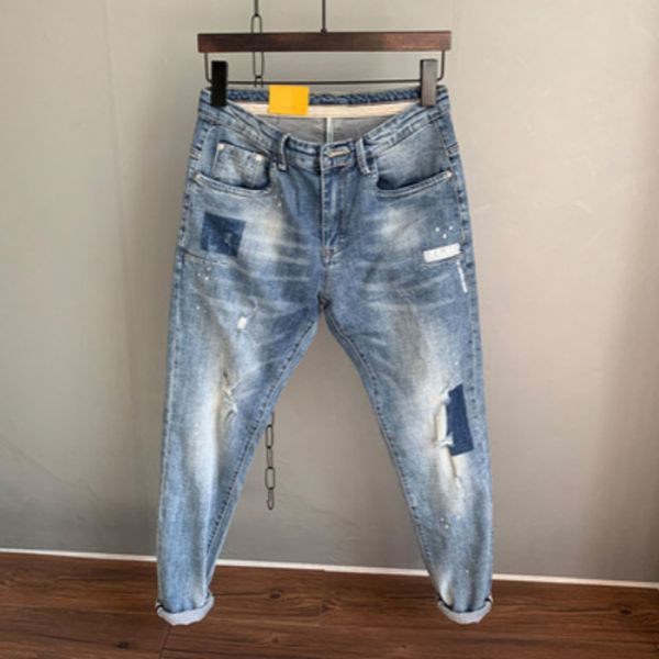 light blue scrape bad cat holes must be light blue jeans men's feet pants boys han edition cultivate one's morality
light blue scrape bad cat holes must be light blue jeans men's feet pants boys han edition cultivate one's morality