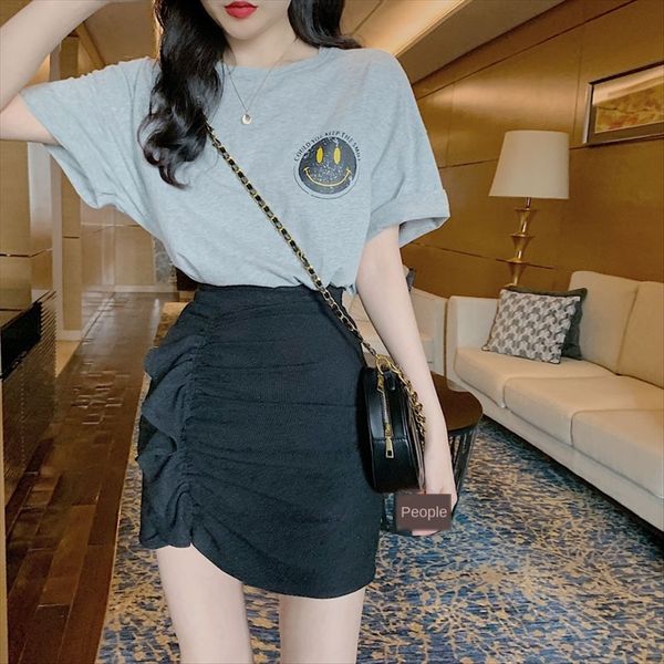 round collar loose simple smiling face letters fresh short-sleeved t-shirt + pleated skirt slim hip skirt, White
round collar loose simple smiling face letters fresh short-sleeved t-shirt + pleated skirt slim hip skirt, White