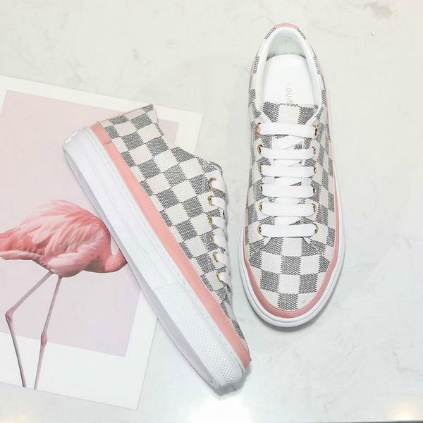 New fashion women's shoes high-end quality casual shoes 35-41 European station fashion flat shoes (with box)
New fashion women's shoes high-end quality casual shoes 35-41 European station fashion flat shoes (with box)